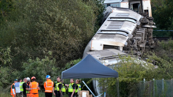 Two incidents in less than 24 hours; Another train derails PHOTO/VIDEO