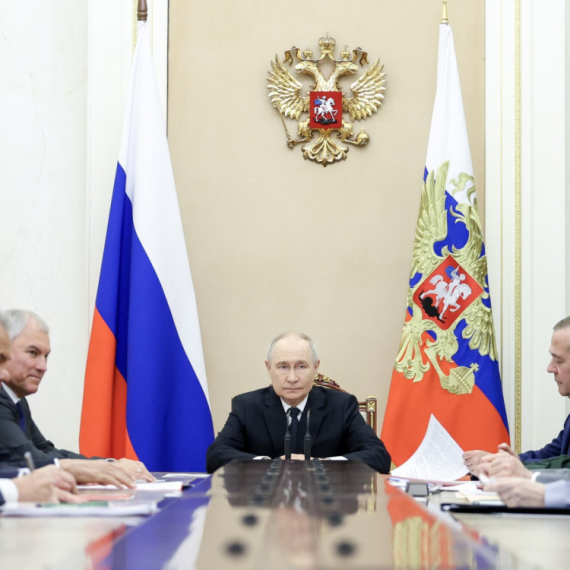 Vladimir Putin je pred ključnom odlukom