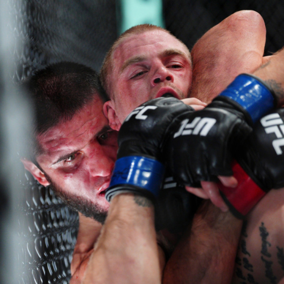 Islam Mahačev novi UFC šampion – pao rekord Andersona Silve VIDEO