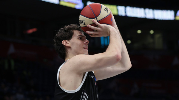 Partizan se rastao sa talentovanim košarkašem