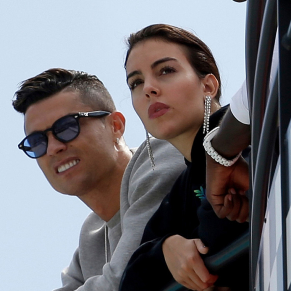 Ronaldo i Georgina otkrili detalje tajnog venčanja: Umesto luksuzne ceremonije izabrali neočekivano mesto FOTO