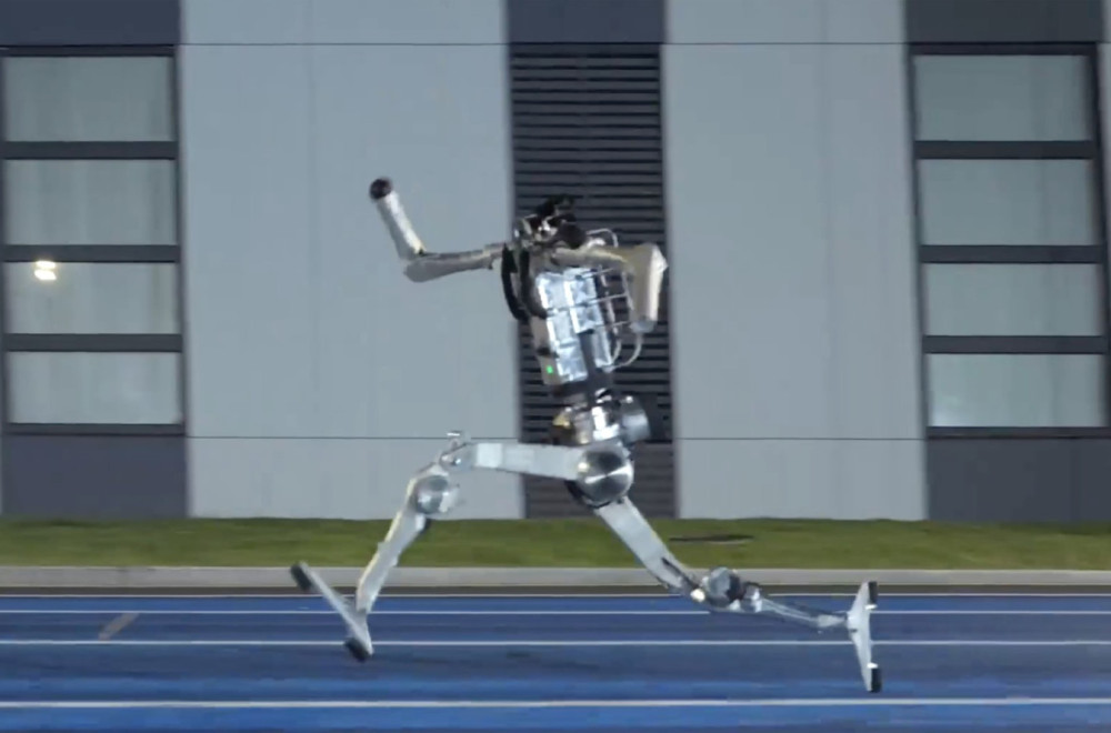 Stiže humanoidni robot Supermen: Obara sve rekorde FOTO