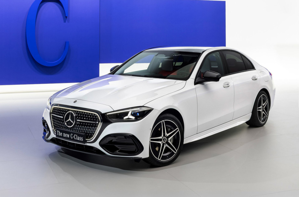 Mercedes otkrio unapređenu C-klasu, a najveća novost nije ni motor ni dizajn FOTO