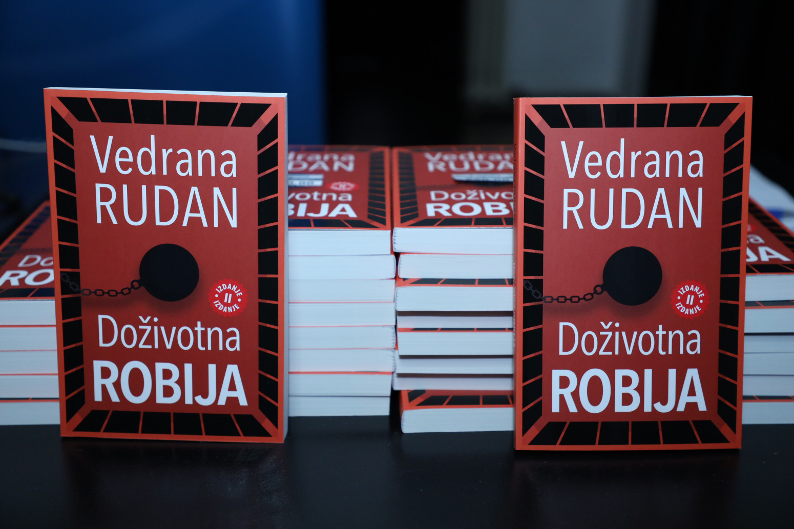 Umreti bez stresa, U zemlji krvi i idiota... Sve knjige Vedrane Rudan koje čita ceo svet