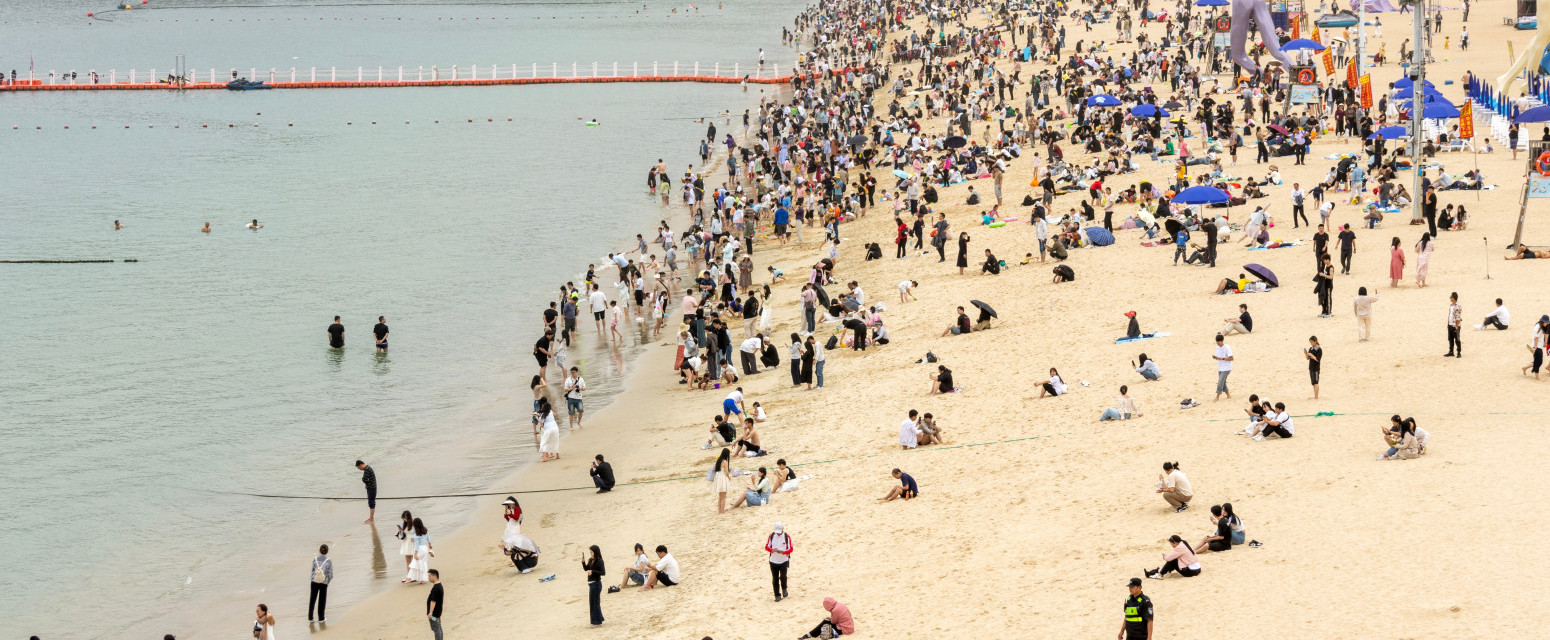 Najposećenija na svetu: Na ovoj plaži ne možete da priđete vodi od gužve FOTO/VIDEO