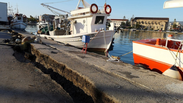 Umalo tragedija na Zakintosu: Brod sa turistima udario u betonske blokove, ima povređenih