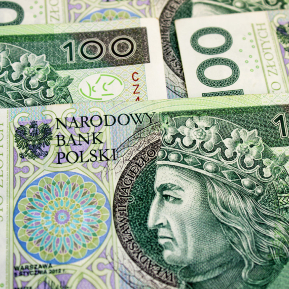 Svaki Poljak, u proseku, duguje više od 5.000 evra