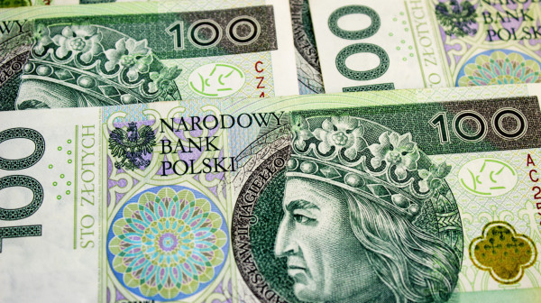 Svaki Poljak, u proseku, duguje više od 5.000 evra