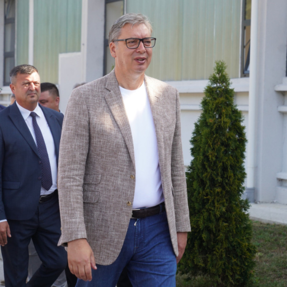 Vučić: Na portal "Ko si bre ti" stiglo 16.850 prijava