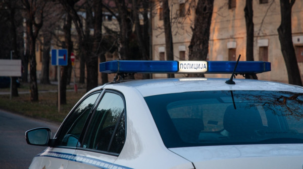 Uhapšen poznati teoretičar zavere zbog jezivih tvrdnji o scenariju izbornog dana