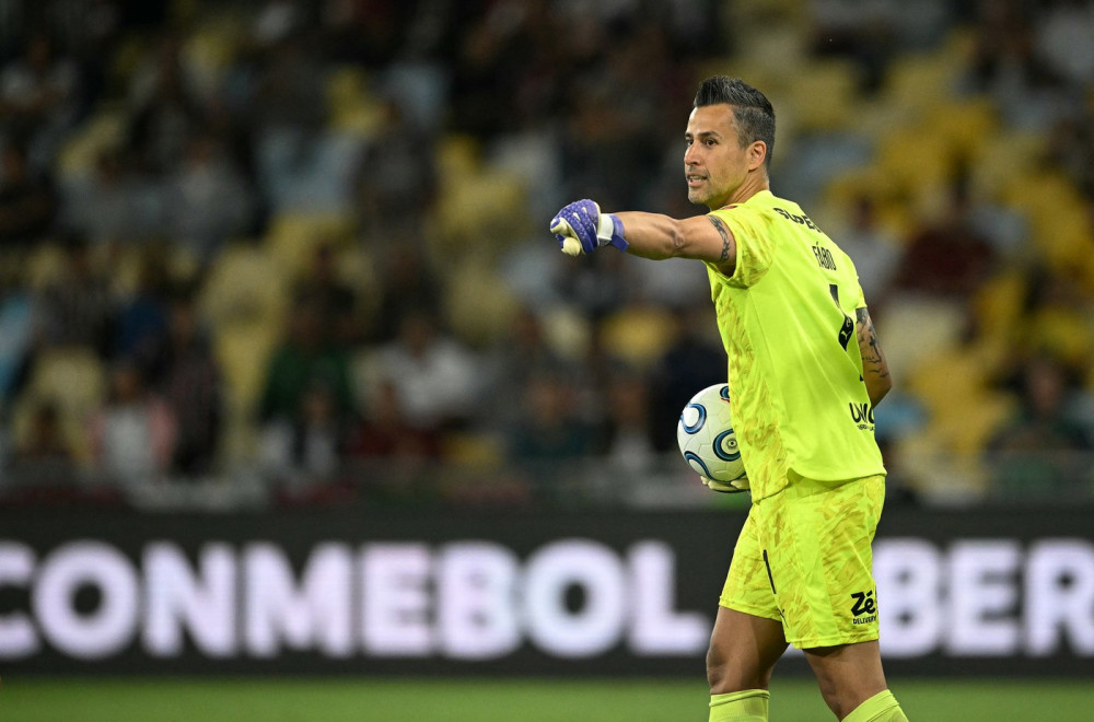 Seda glava je priča dana – "srednjakom" odbranio penal u Kopa Libertadores FOTO