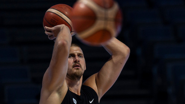Poslastica u Areni – Srbija protiv Francuske