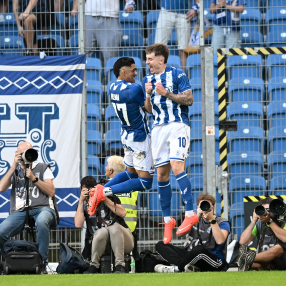 Vlahović debitovao za crno-bele; 7:0 u plej-ofu za Ligu Evrope!