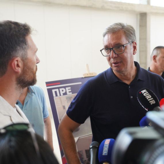 Vučić izneo najnovije podatke; "Do sada izdato 15.700 recepata za lekove koji su pojeftinili"