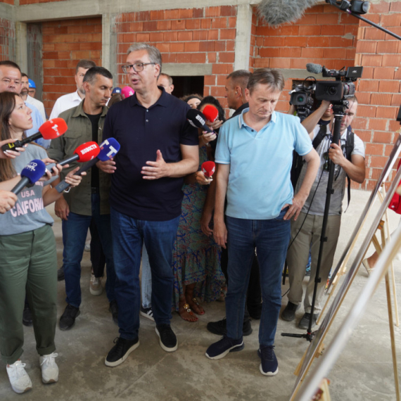 Vučić o izborima: "Najgore je kada lažu sebe"; "Pobedićemo ih i više nego što misle"