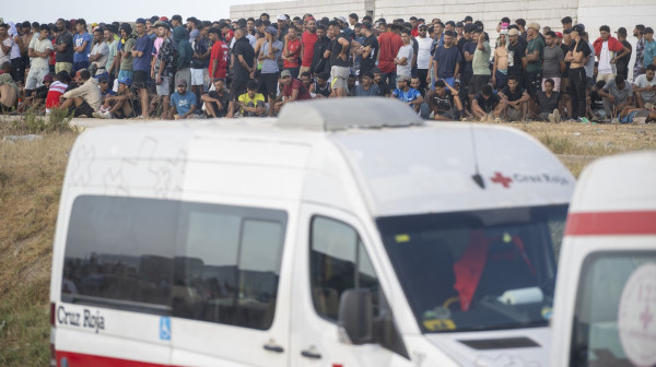 300 people rescued, including 40 children PHOTO