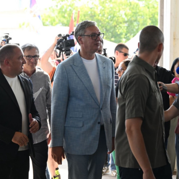 Vučić najavio nove kilometre: "U narednih 7 do 10 dana radovi na dva putna pravca"