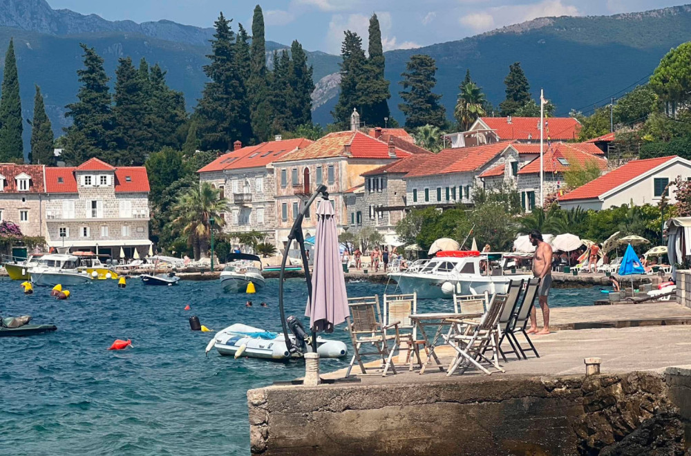 Ovo je najromantičnije mesto u Crnoj Gori, a Srbi ga obožavaju FOTO