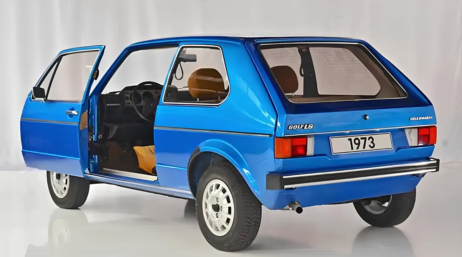 Jedini na svetu: Neobični Golf I krije detalj koji je Volkswagen odbacio FOTO