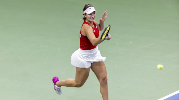 Lola napredovala, Sabalenka i dalje prva