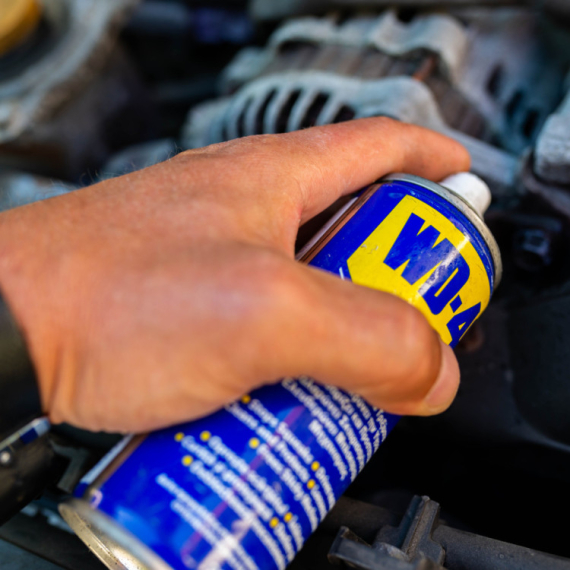 Zašto se WD-40 zove baš tako?