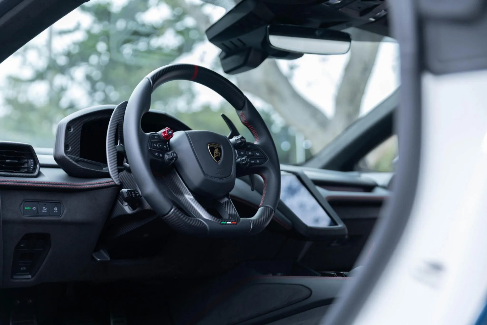 Lamborghini predstavio Temerario Tricolore: Čak 920 konja u čast Italije