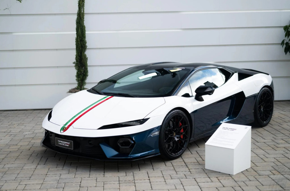 Lamborghini predstavio Temerario Tricolore: Čak 920 konja u čast Italije