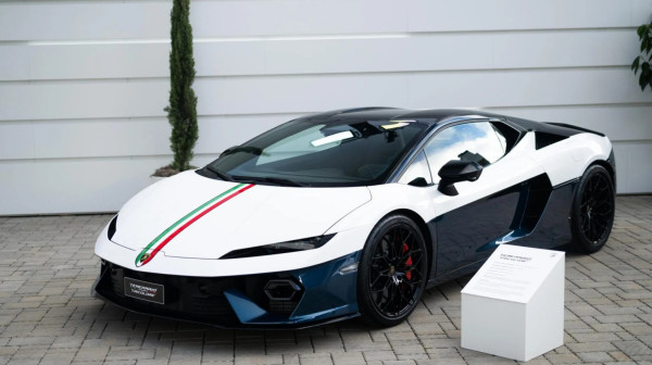Lamborghini predstavio Temerario Tricolore: Čak 920 "konja" u čast Italije
