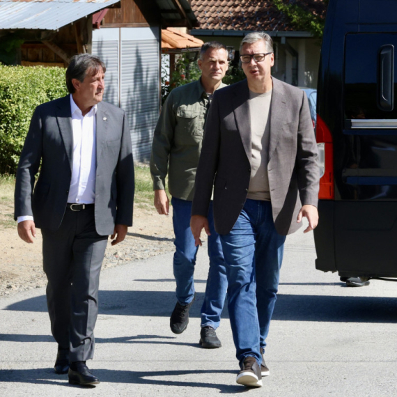 Vučić o KiM: "Ne treba nam sukob sa NATO"; "Borba za Srbe je svakodnevna"