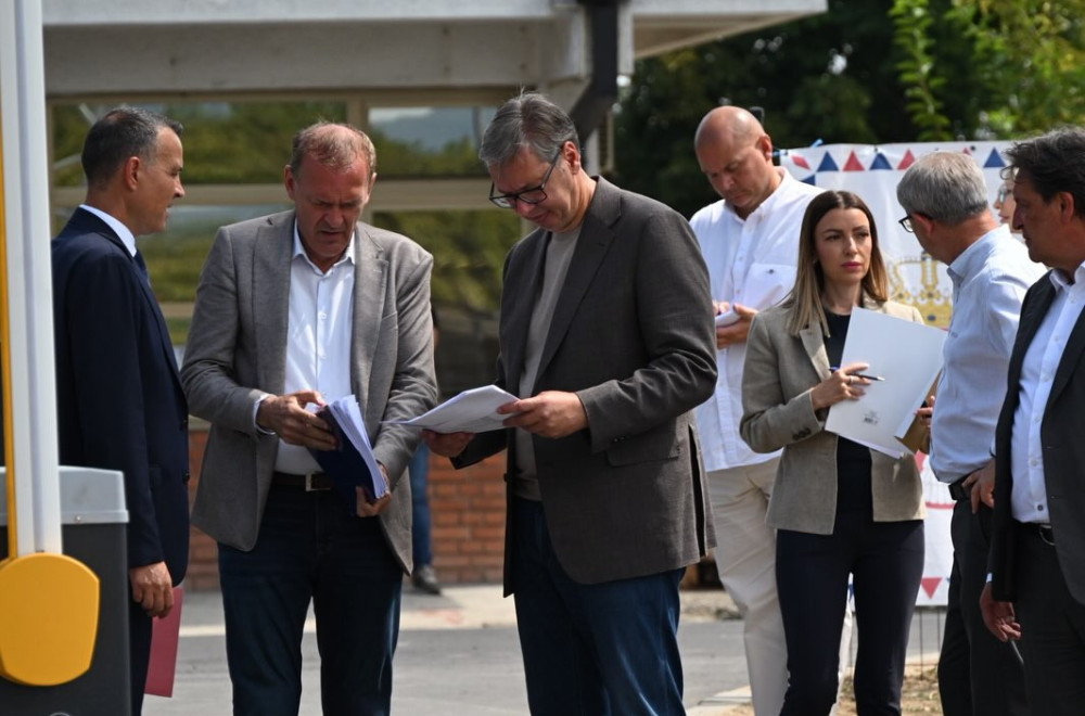 Vučić o velikim ulaganjima: "Krećemo da radimo put Stalać, Pojate i Pločnik, 750.000 evra za vodovod"