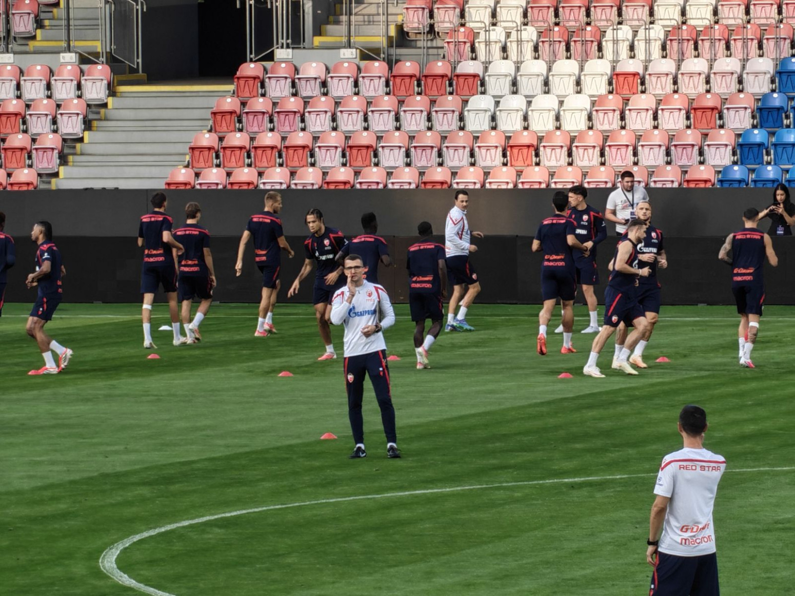 Crvena zvezda trenira u Plzenu pre revanš meča u Ligi šampiona