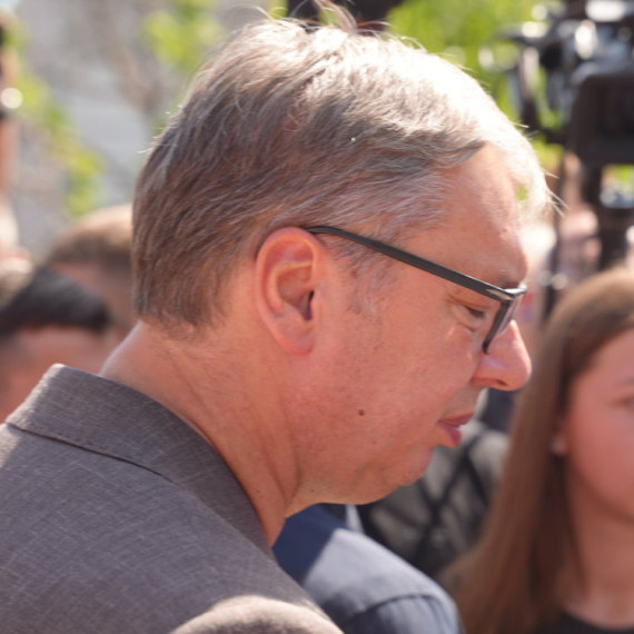 Vučić danas u Centru za razminiranje; Prisustvovaće prezentaciji rada deminera