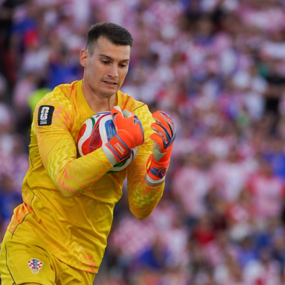 Zvanično: Livaković potpisao za Barselonu