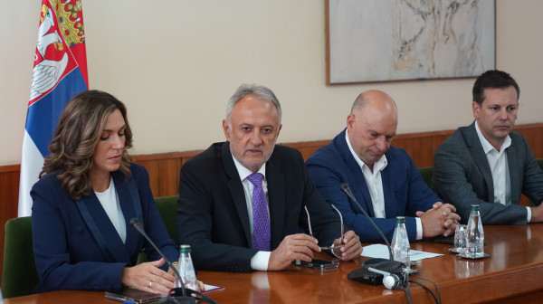 Ministarstvo sporta potpisalo ugovore sa 10 opština za unapređenje infrastrukture