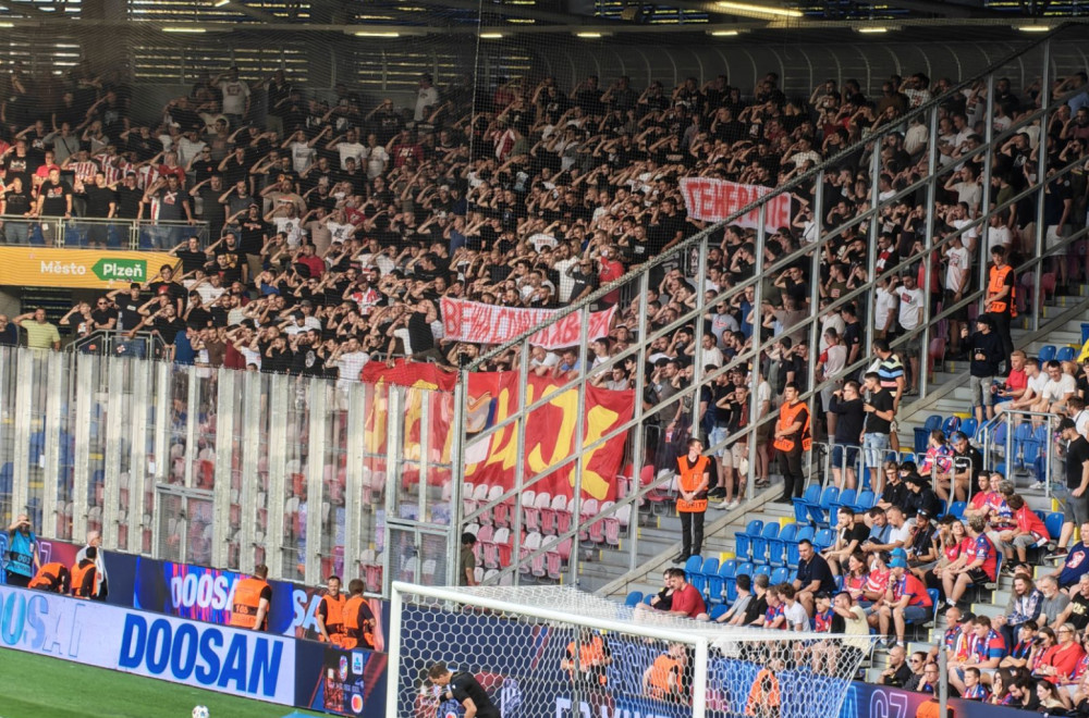 UEFA pokrenula istragu: Zvezda na udaru zbog Ratka Mladića?