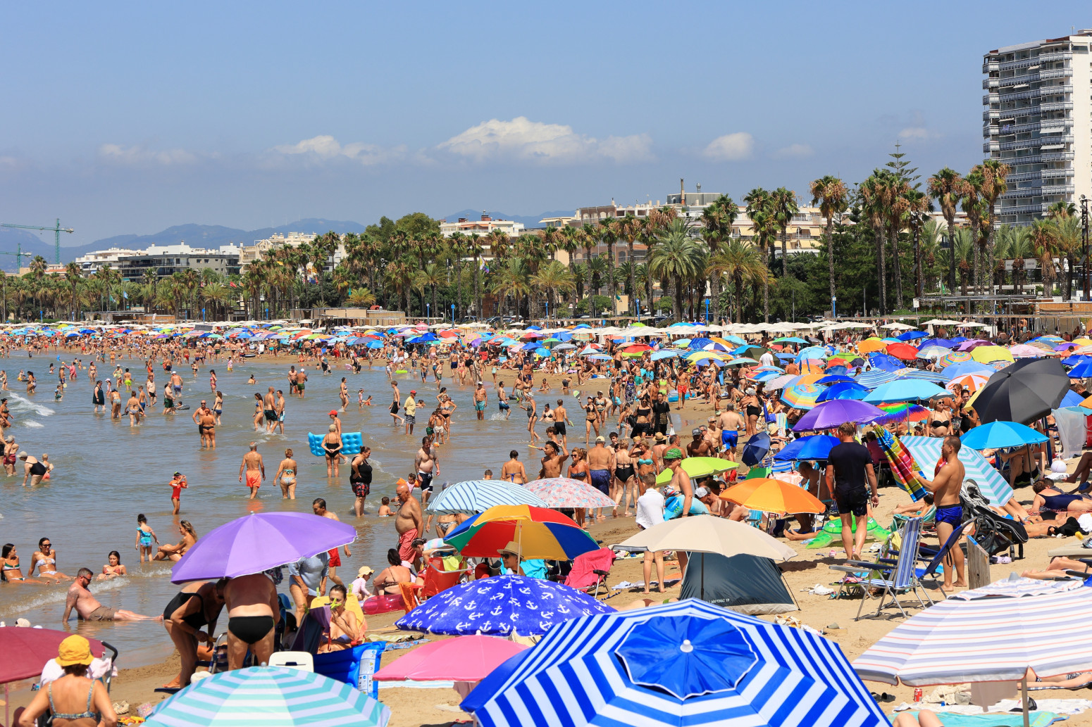Nikad veća gužva: Jul doneo istorijski rekord na plažama