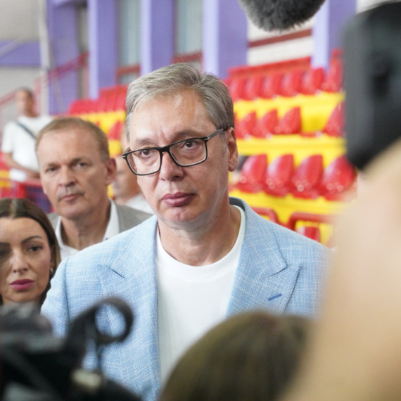Vučić poslao važnu poruku: "Važno je da sačuvamo odnos s Bošnjacima u Srbiji i da pokažemo svoju veličinu"