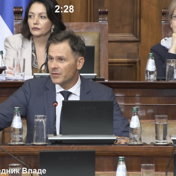 Mali odgovorio poslanicima: "Đilasu sve više rasli prihodi, što je duže bio na vlasti" VIDEO