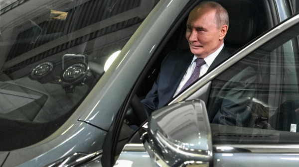 Putin provozao novu Volgu K50 FOTO