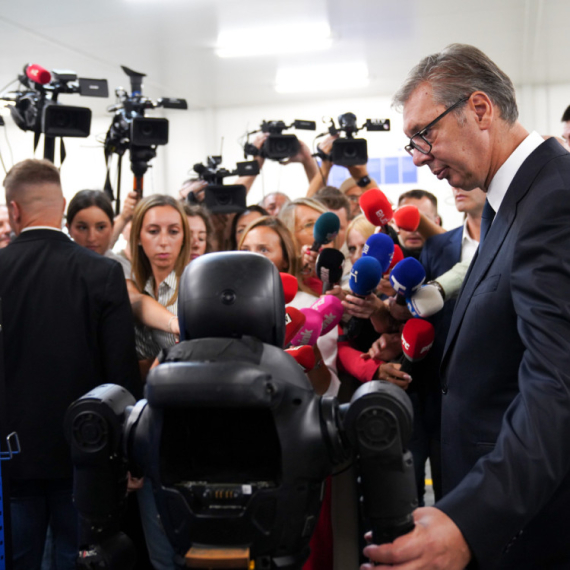 Roboti u sastavu Vojske Srbije; Vučić najavio: "Videćete ih na delu za 15 dana!"