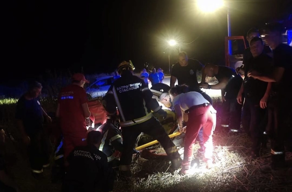 Teška nesreća u Novom Pazaru: Nije primetio otvoren prozor, pa pao sa drugog sprata