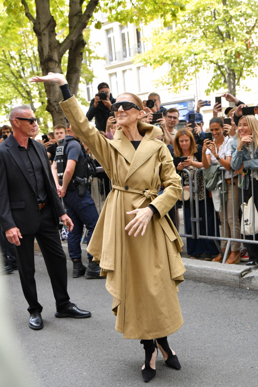 Selin Dion rasplakala fanove: Prizori iz Pariza dirnuli svet FOTO