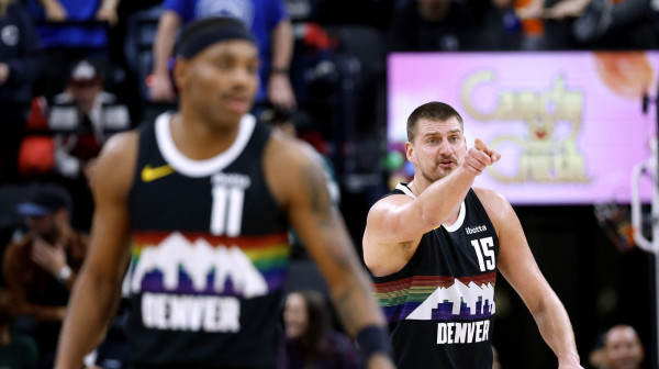 Dončić i još dva tima žele Jokićevog saigrača