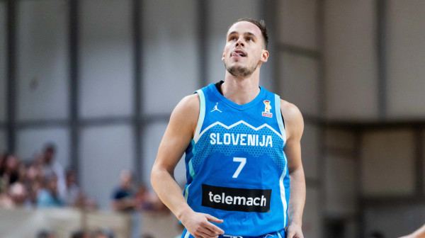 Slovenija srušila Mađarsku – Prepelič "odmenio" Dončića