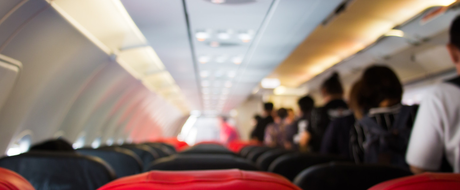 Drama na grčkom aerodromu: Putnici pet sati proveli u avionu zbog kvara; Usledio totalni haos