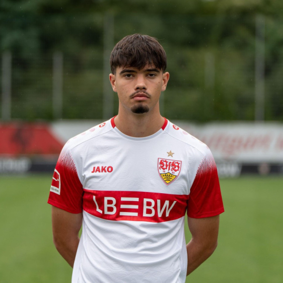 Barselona dovela 18-godišnjeg vezistu iz Tutina