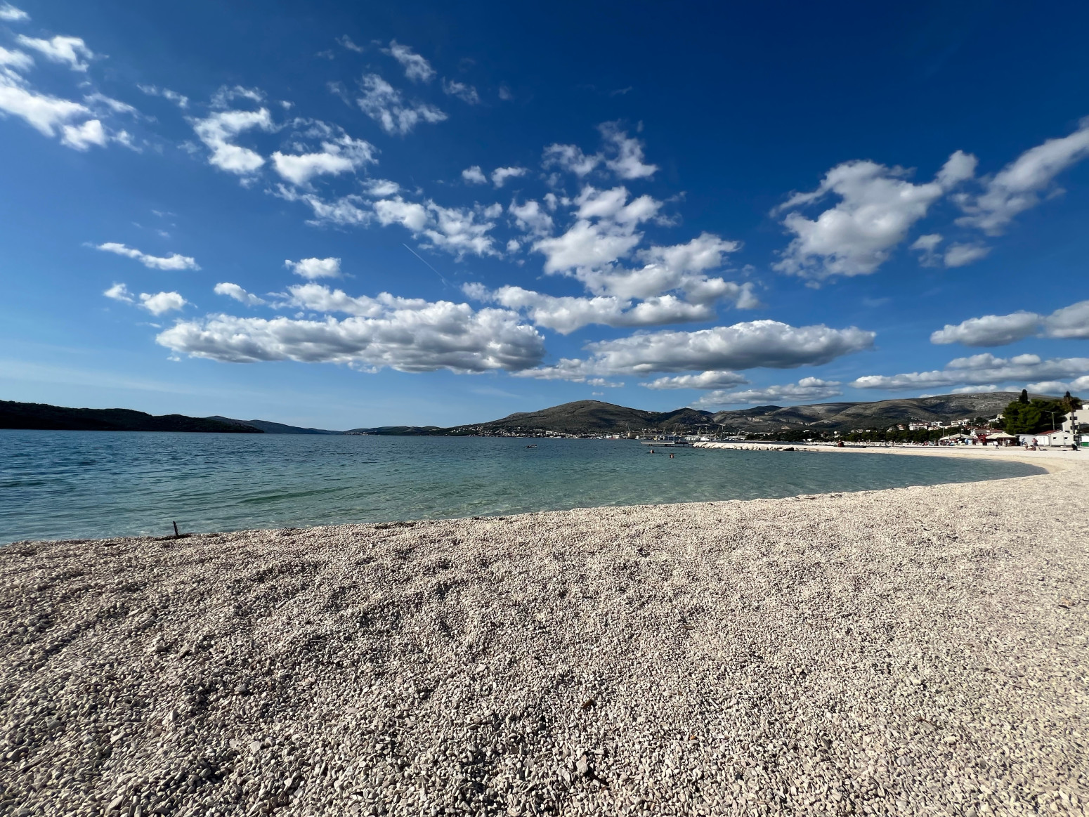 Porodica u Hrvatskoj letovala za 63 evra dnevno: Par metara do mora, a plaža savršena