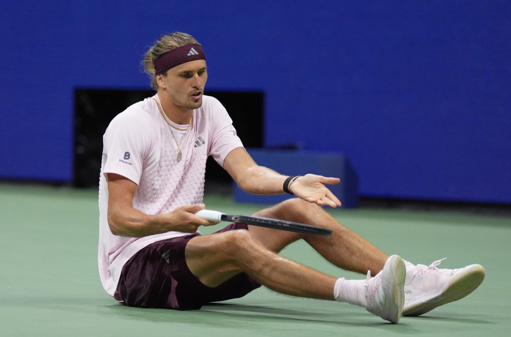 Zverev preživeo pet sati pakla i usred noći prošao dalje!