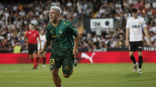 Betis prodao dete kluba – suze na parkingu za kraj VIDEO