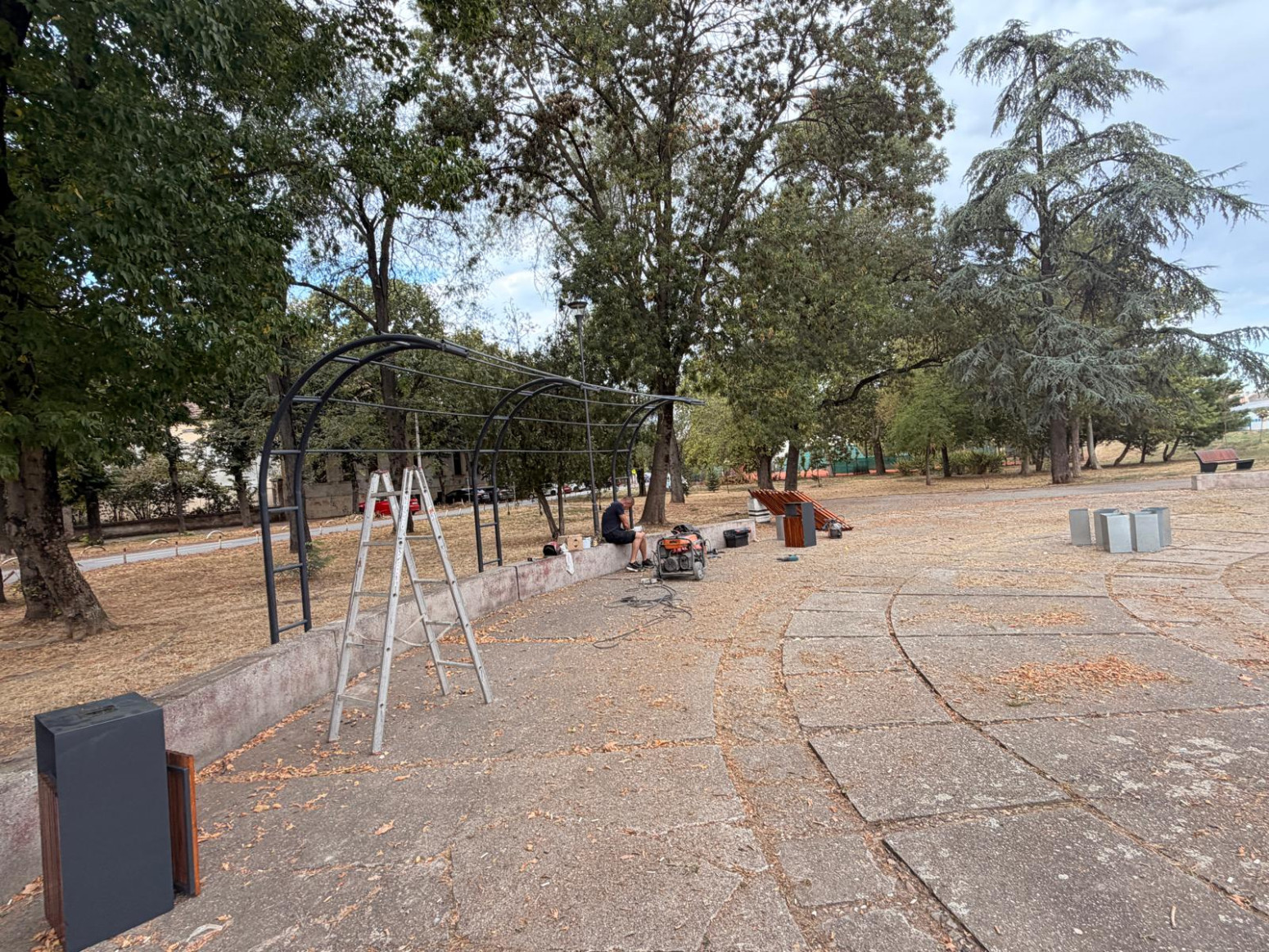 Park poljubaca dobija novi izgled: Čokliget park dobija nove klupe, pergole i učionicu na otvorenom